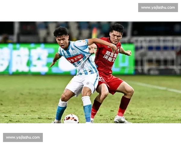 缝八针仍头球破门！黄紫昌带伤血战成铁汉