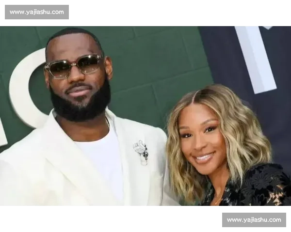 萨瓦娜劝老詹退役：家庭与篮球的终极博弈